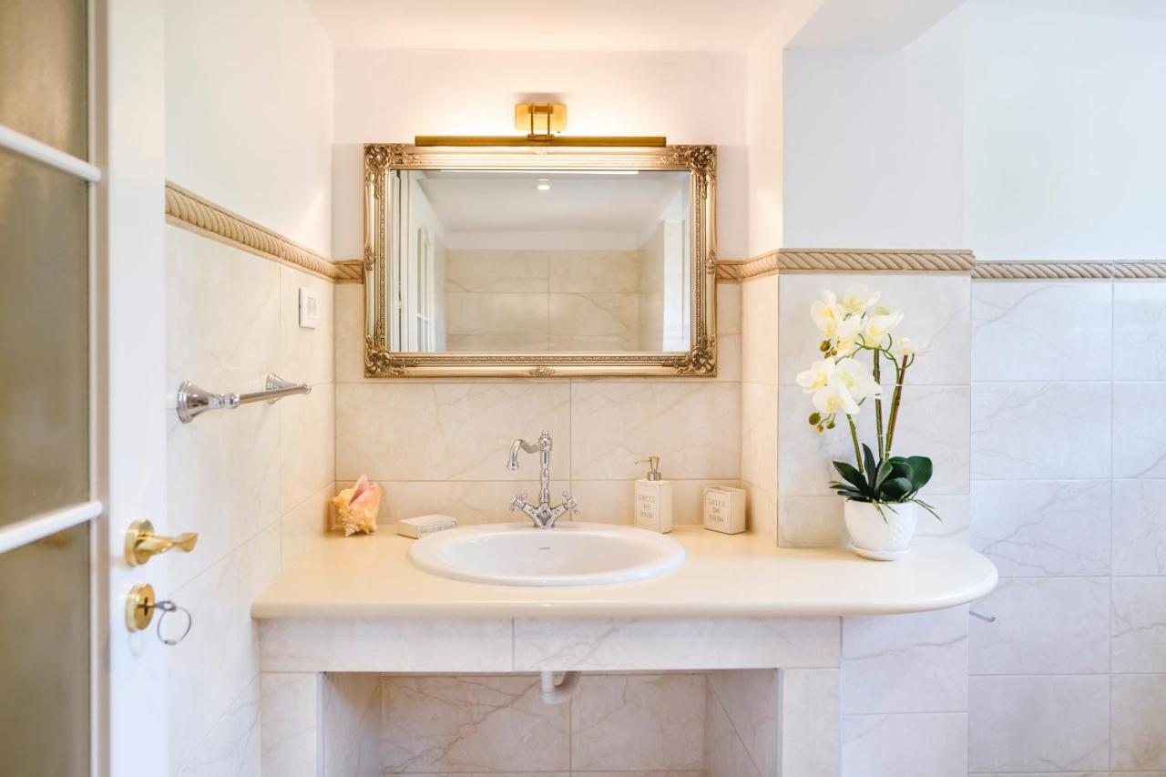 Apartamento Amazing Pied-A-Terre On The Adriatic Coast Izola Exterior foto